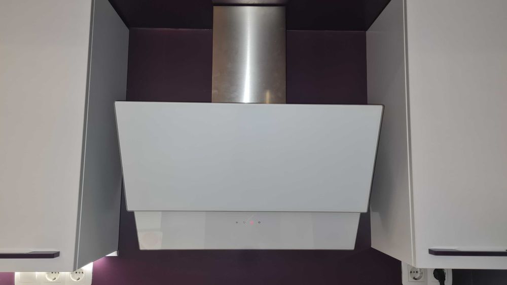 Стенен аспиратор бяло стъкло 500м³