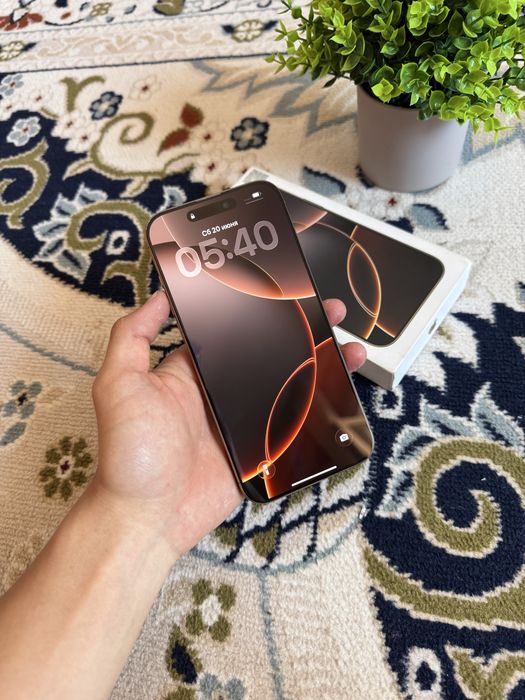 Продам iPhone 16 Pro Max
