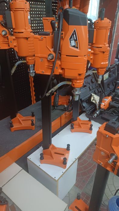 Аппарат алмазного сверления