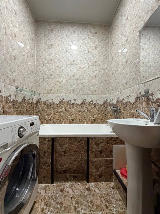 Arenda kvartira Ashg'obod bog'i 2xonali sheriklikka