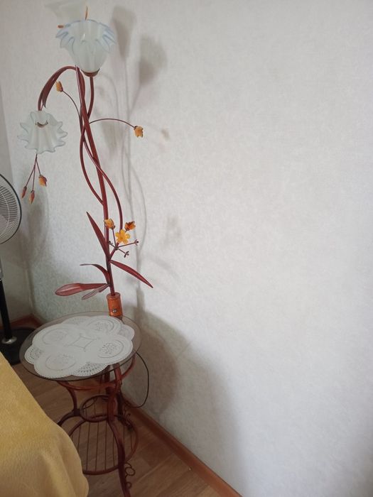 Продам светильник