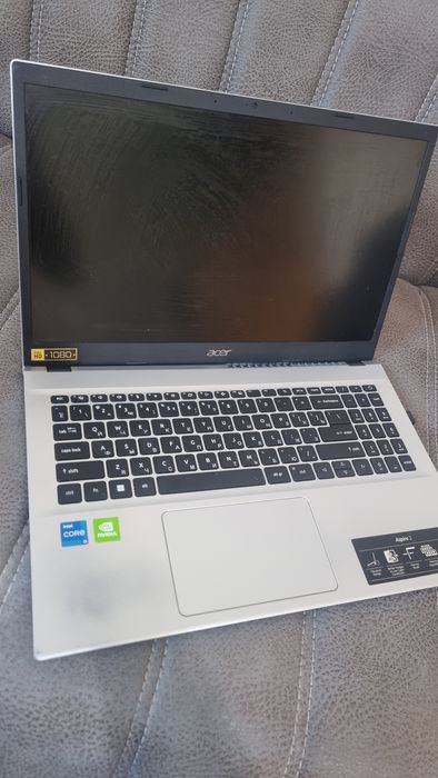 Notebook sotiladi