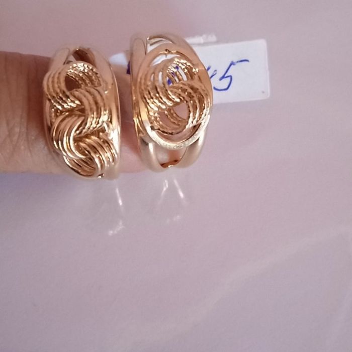 Turkiya kiyim va tillalari