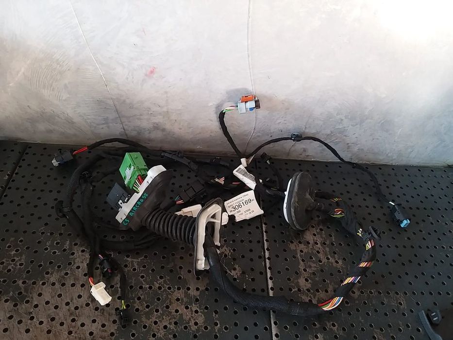 Cablaj instalatie electrica usa dreapta fata citroen c5 aircross 9830616980