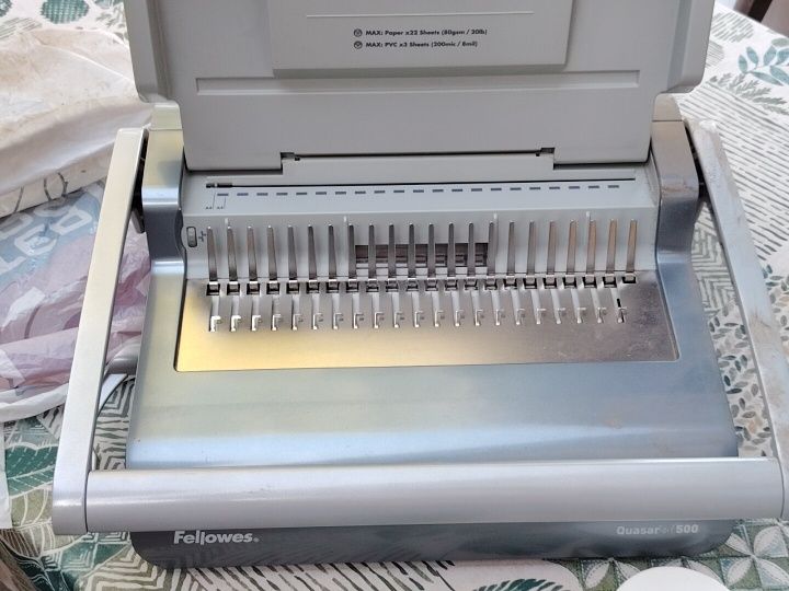 Aparat de indosariat manual, inele plastic, max. 500 coli, Fellowes Quasar 500