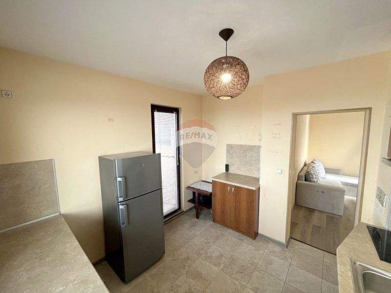 Продава се Тристаен апартамент в Свищов - 133 кв.м за 587 €/кв.м - Снимка #8