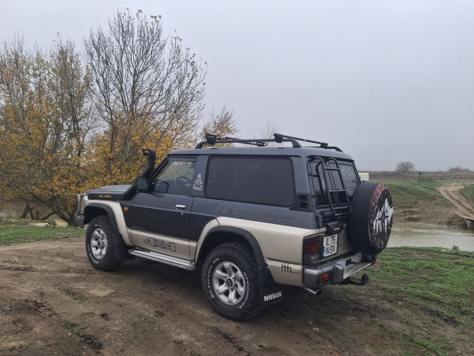 Nissan Patrol y60