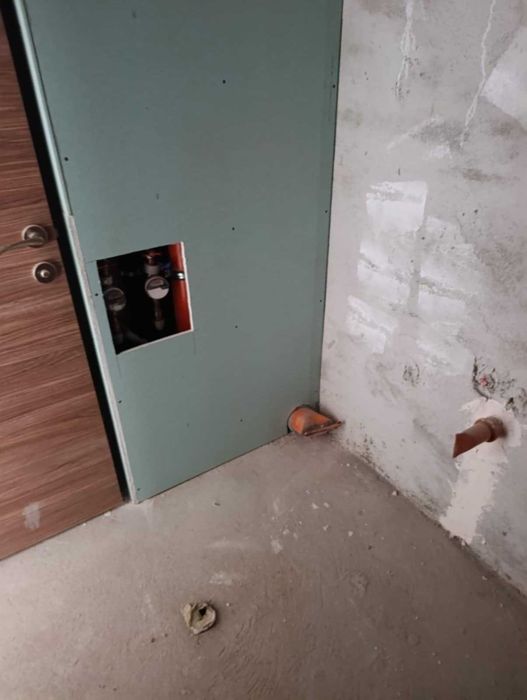 Продава се Двустаен апартамент в Плевен, Идеален център - 79 кв.м за 1583 €/кв.м - Снимка #2