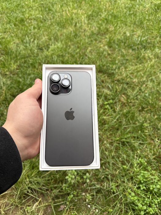 Iphone 14 pro max qora