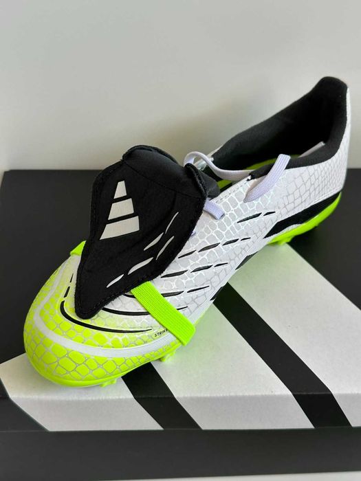 Чисто нови оригинални детски бутонки Adidas Predator League FG/MG размери от 28 до 38 2/3 налични