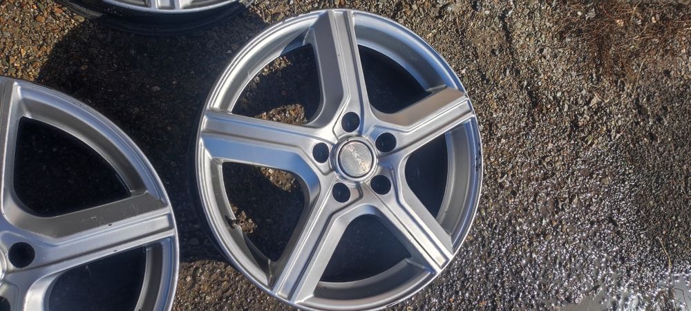 продам дискт р17 разболтовка 5/114.3