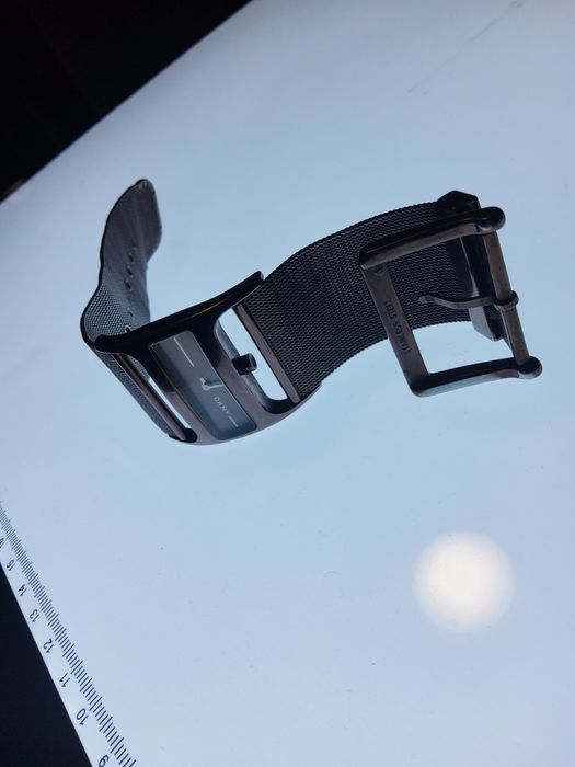 DKNY (Donna Karan New York) Brățara metalică