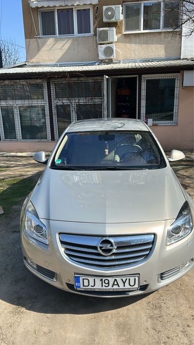 Opel insignia 2.0 diesel an 2013