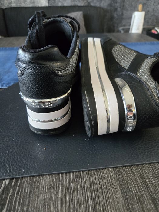 Дамски сникърси Guess