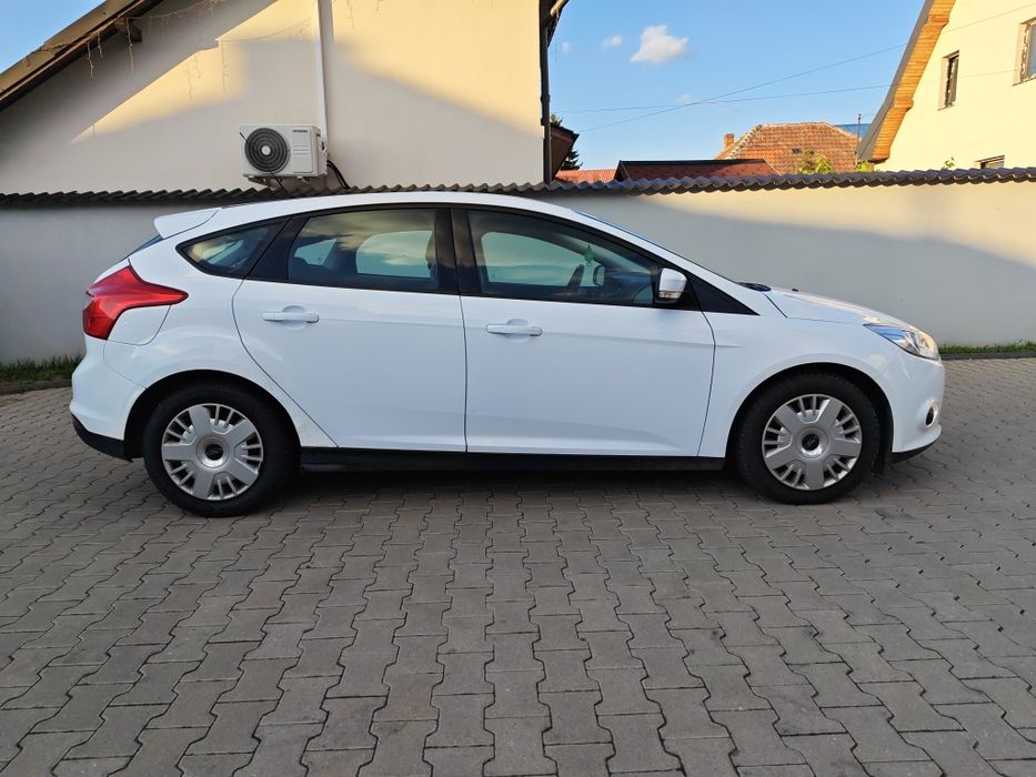 FORD Focus 2012 — imagine 5