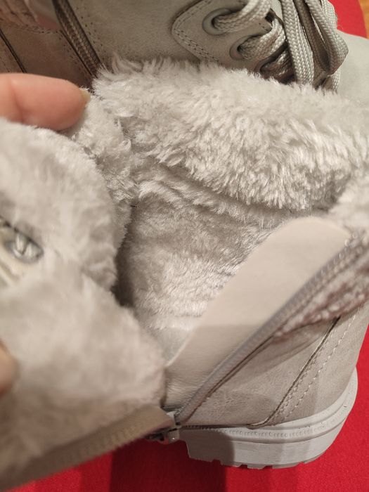 Нови сиви боти 35 номер