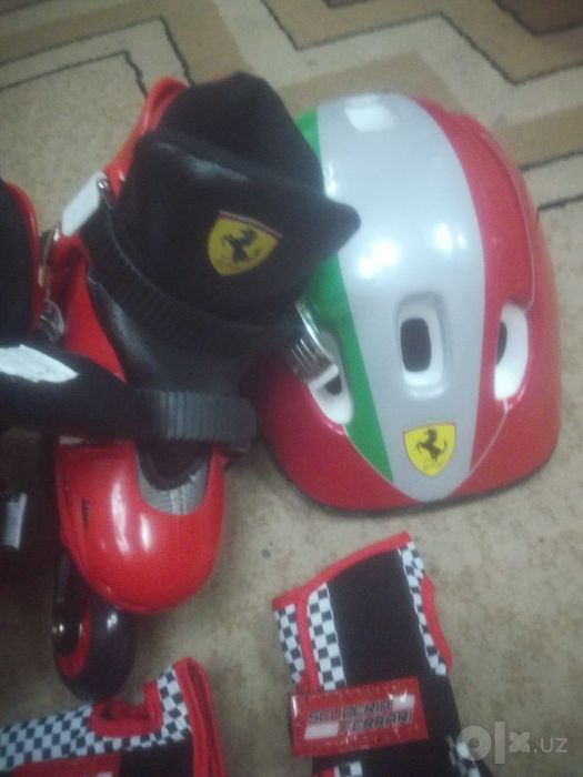 Продам детский Роликовый коньки Ferrari