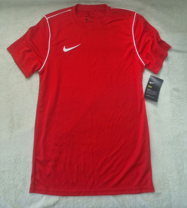 Тениски nike, adidas