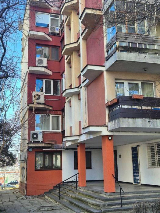 Продава се Тристаен апартамент в София, Младост 2 - 103 кв.м за 1332 €/кв.м - Снимка #2
