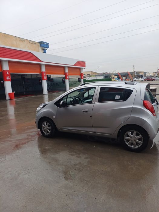 Спарк 2015 3 позится