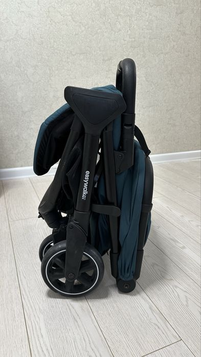 Прогулочная коляска Easywalker Jackey