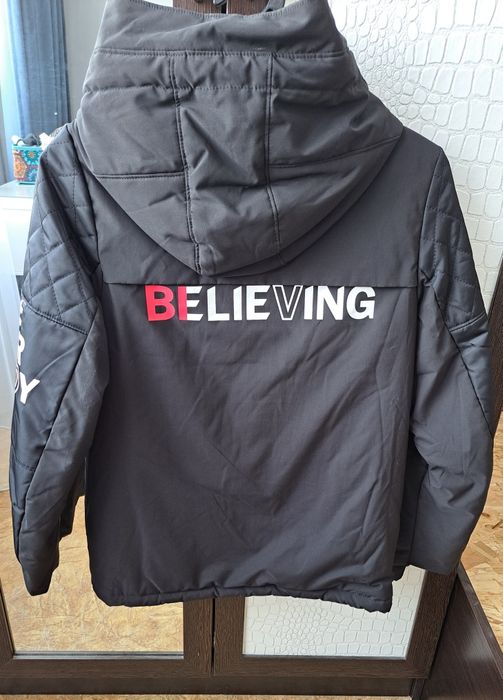 Продам куртку б/у