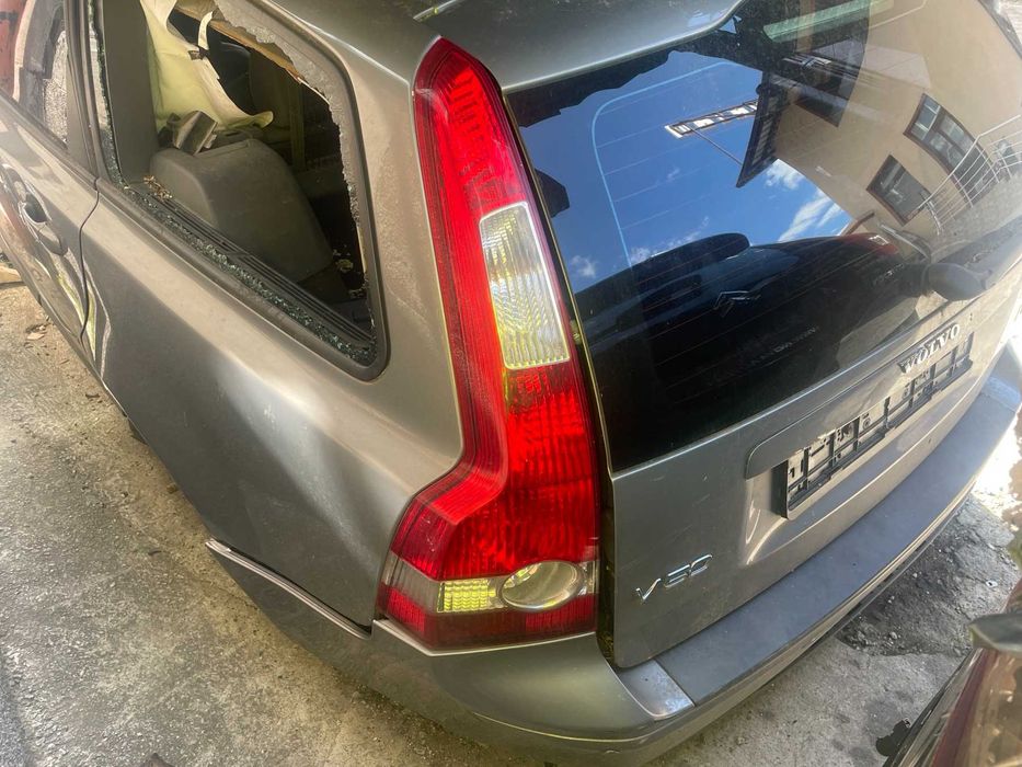 Volvo V50 2.4 / 1.6 TD / Волво В50 2008 година на части