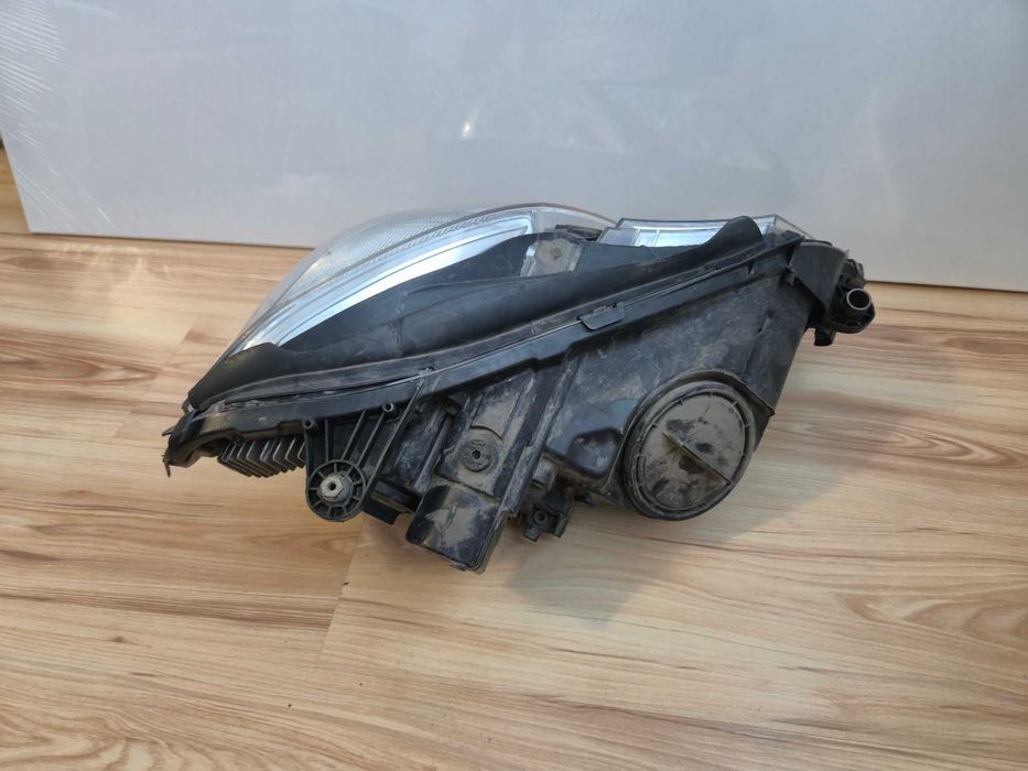 Far Stanga Mercedes E Class W212 An 2009-2014 cod A2128200939