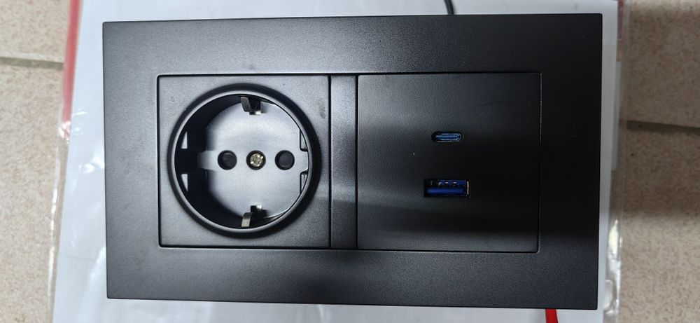 Контакт +ключ и конзоли USB