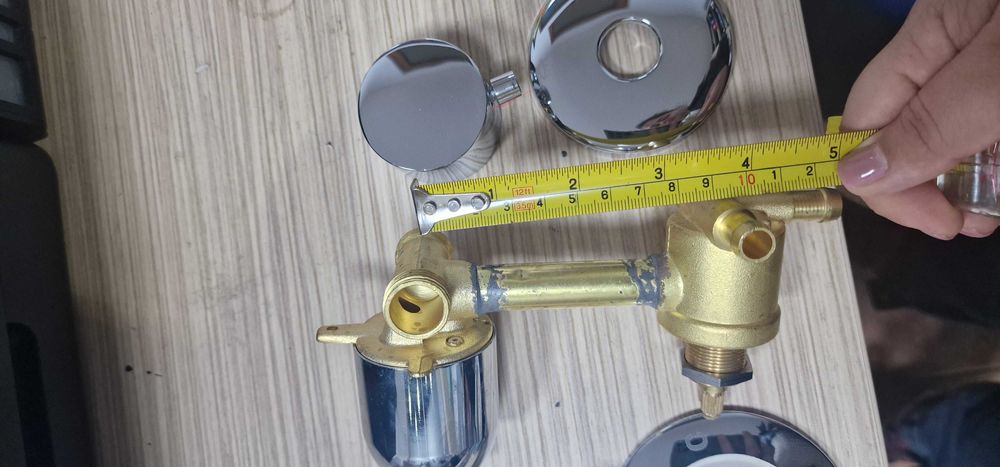 Corp cabina dus 3 iesiri filet sau stut 10cm sau 12.5cm