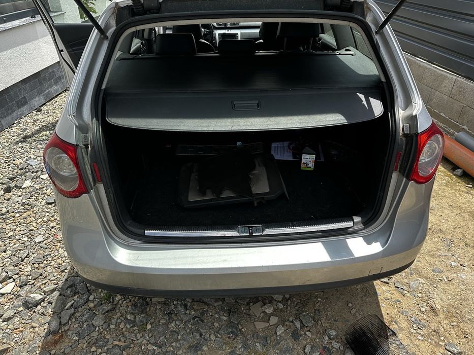 Dezmembrez vw passat b6 2.0 tdi bkp cutie manuala 6+1 t bixenon alcantara