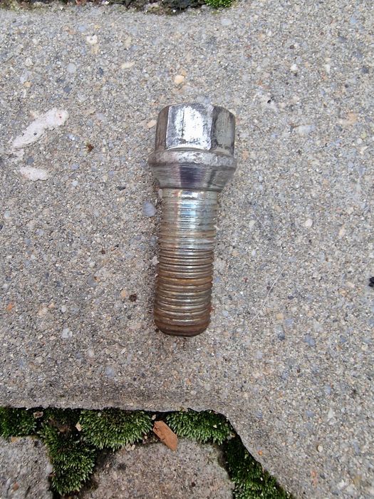 Jante Borbet pe 17 Opel Vivaro life cu anvelope Goodyear CargoVector