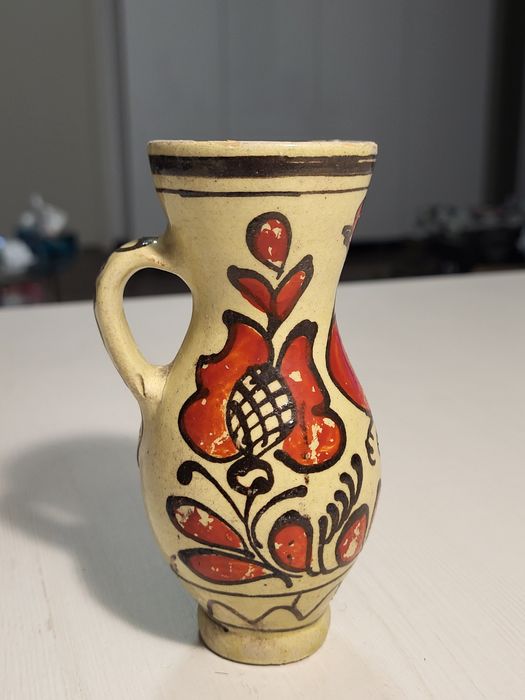 Ulcior din lut,  piesă autentică de ceramică de Corund, realizată și pictată manual cu motive tradiționale