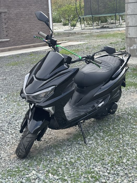 Продам скутер макси