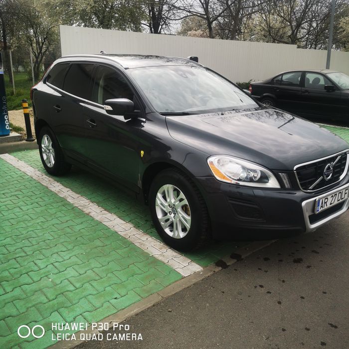 Vând Volvo XC 60 D5