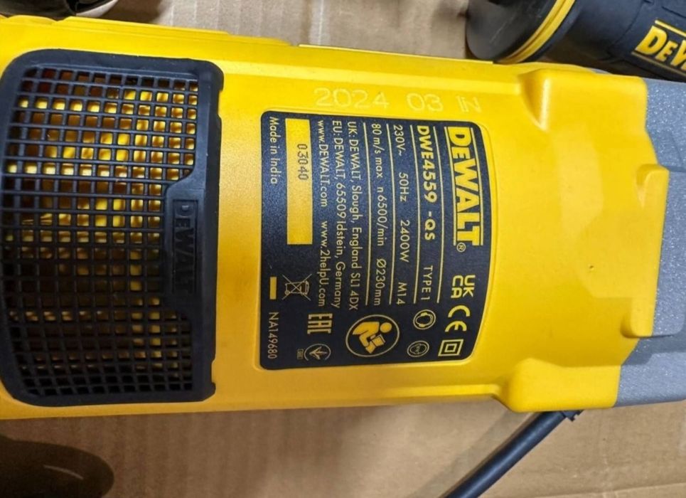 Болгарка DeWalt DWE4559