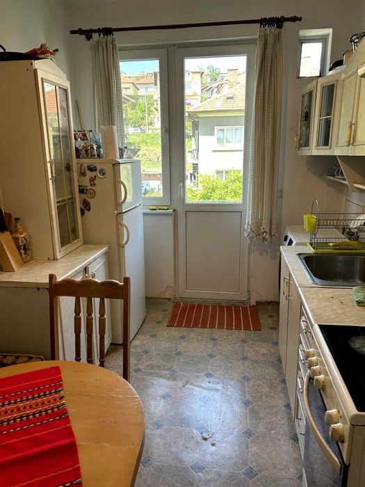 Апартамент под наем Apartment for rent