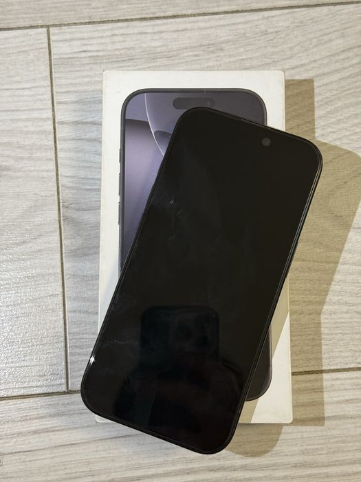Продаю iphone 16pro 256гб