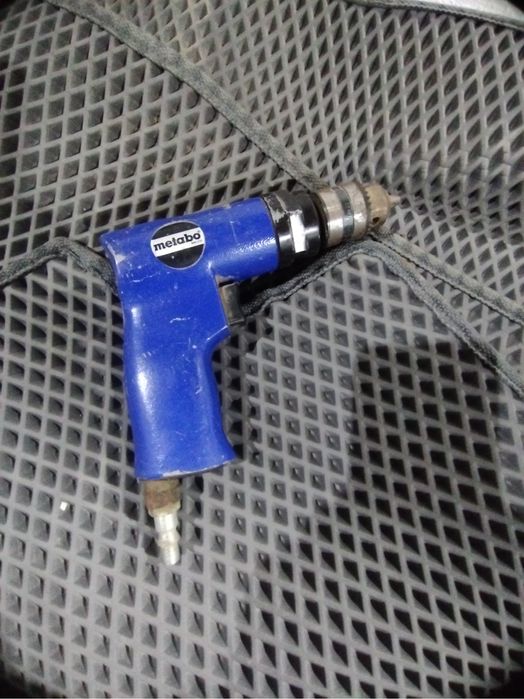 Пневмо дрель    .