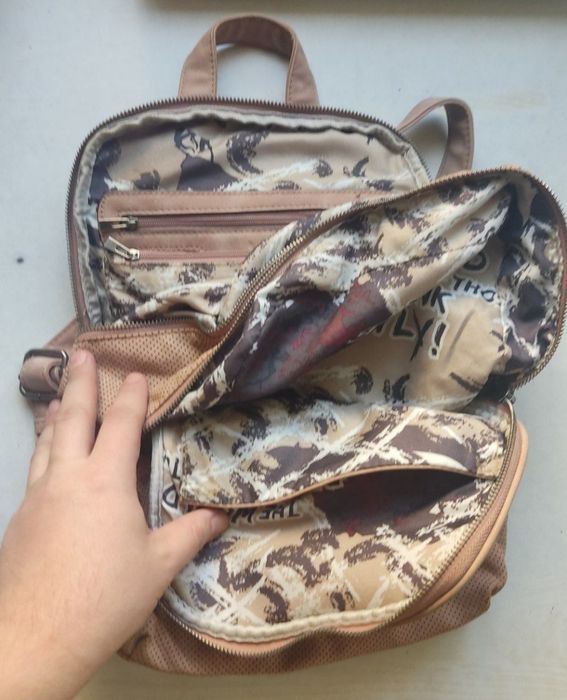 Продам рюкзак  suri frey  розового цвета