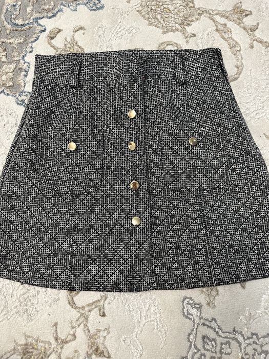 Юбка короткая, из драп. Очень стилная и комфортная