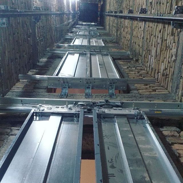 Lift va ekskalator cheta olb kelib URNATIB beramiz