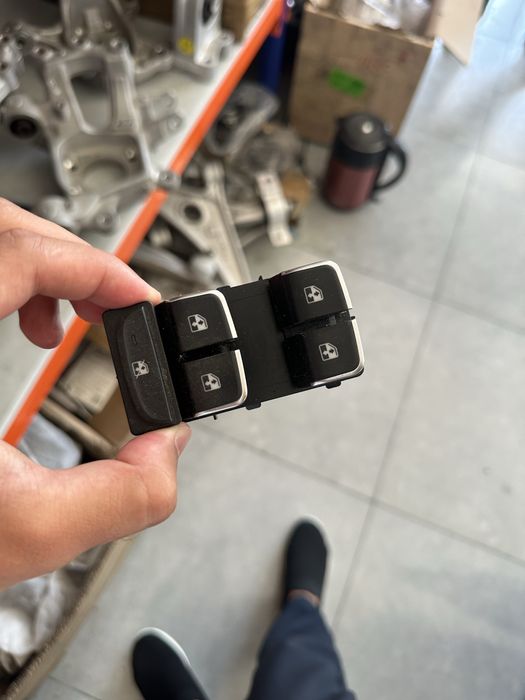 Hongqi eq-m5 uchun barcha zapchast va sifatli servis xizmati