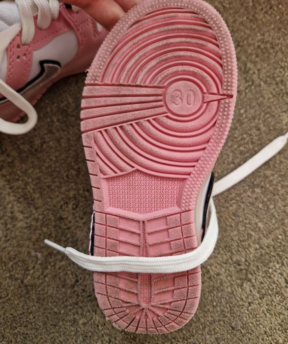 Adidasi copii Nike Labubu nr 30 purtați odata