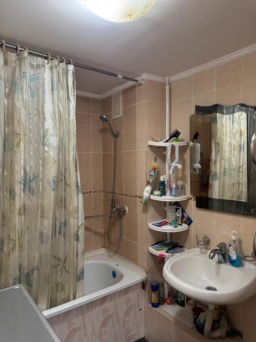 Продам 3-х комнатную на КШТ