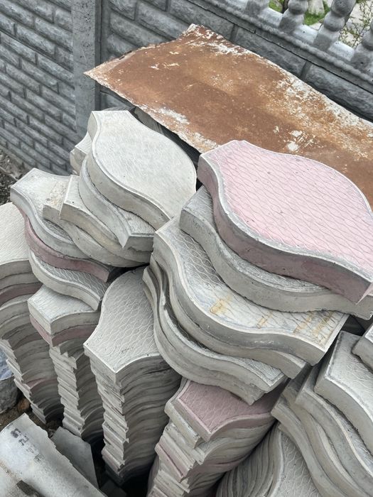 Брусчатка Б/У  78м кв. По 500 тг…