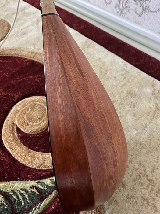 Домбыра Қызыл ағаш