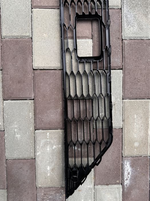 Grila superioară - Seat Leon 5F FR