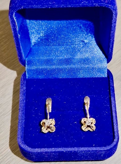 Золотые серьги СССР,750  проба с бриллиантами