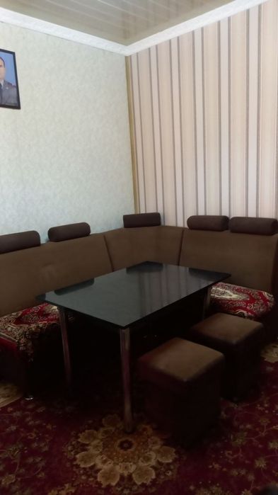 Уй сотилади Яшнобот 40лет 3 квартил 3дом 2 этаж 3хонали ремонт боган